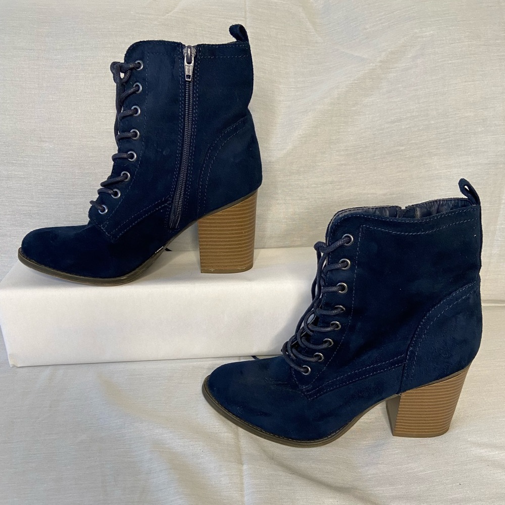 SH-002  Missimo Ankle Boots - Navy 9 1/2 (suede-like)